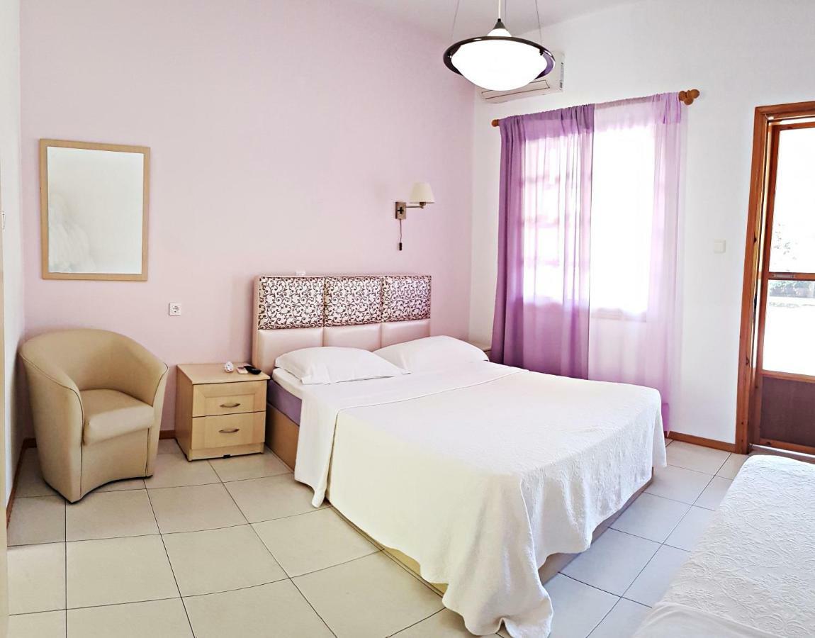 Efrosini Hotel Apartments & Studios Paralia Pantaleimonos Luaran gambar