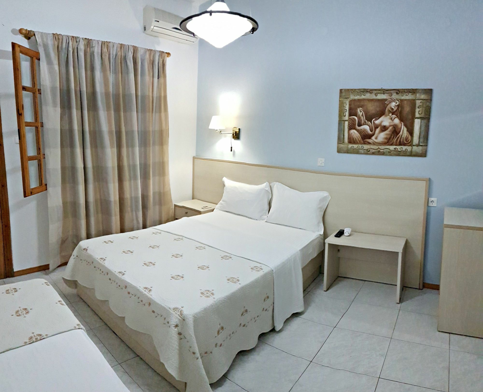 Efrosini Hotel Apartments & Studios Paralia Pantaleimonos Luaran gambar